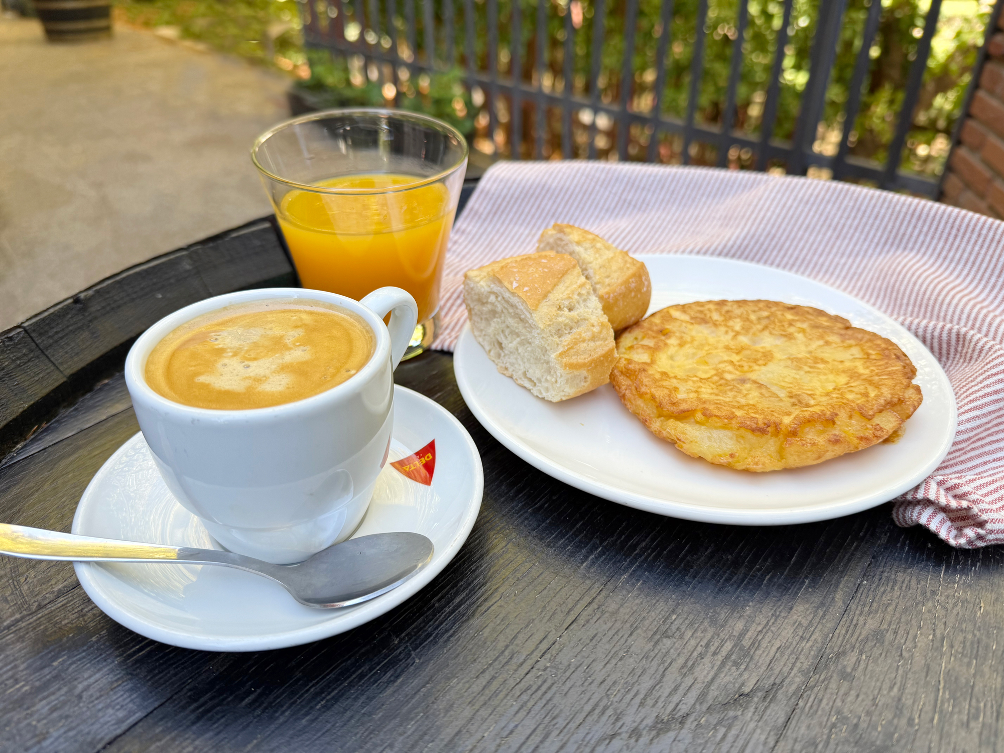 desayuno en el salero de ming, bar desayunos en vallecas